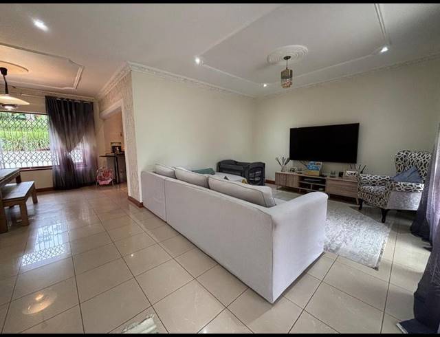 3 BEDROOM HOUSE FOR SALE IN WESTVILLE